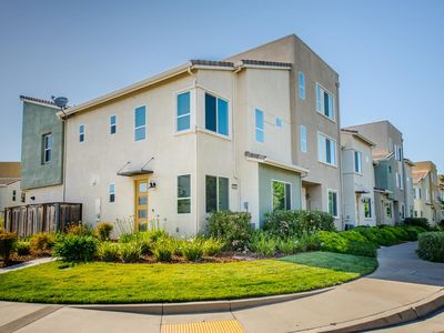 4151 Gloster Way, Sacramento, CA, 95834