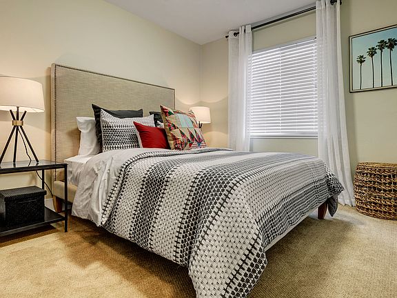 5th image of 5802 University Ave #6a76bbec4