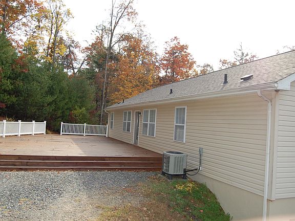 5th image of 373 Cranberry Ln