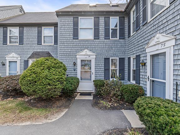 2nd image of 74 Munroe Lane #74
