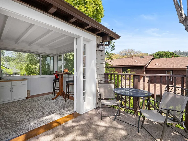 402 E Valerio St — Photo 20