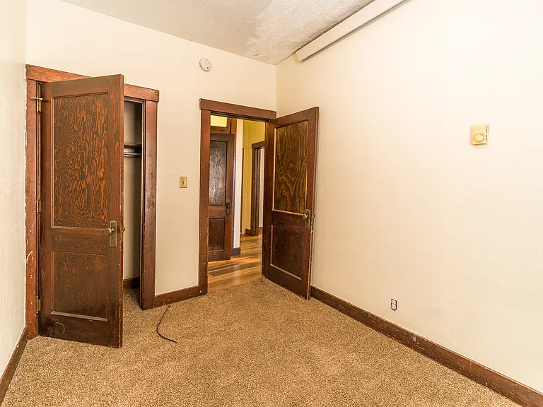 325 E Washington Ct #2 — Photo 9