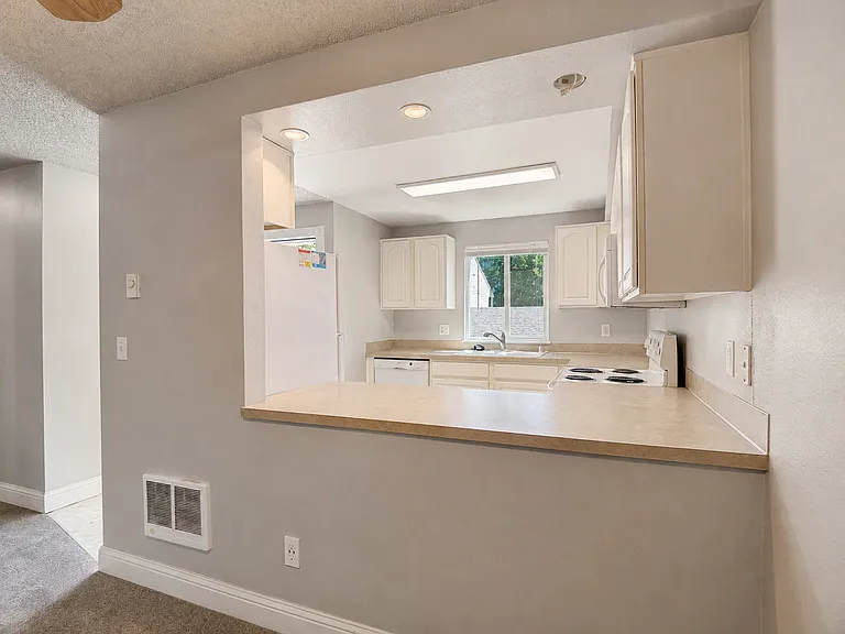 13216 NE Salmon Creek Ave #S2 — Photo 7