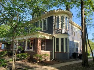 404 W Elm St, Urbana, IL 61801