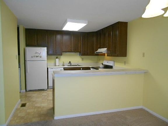 4th image of 623 Francis Avenue Ct