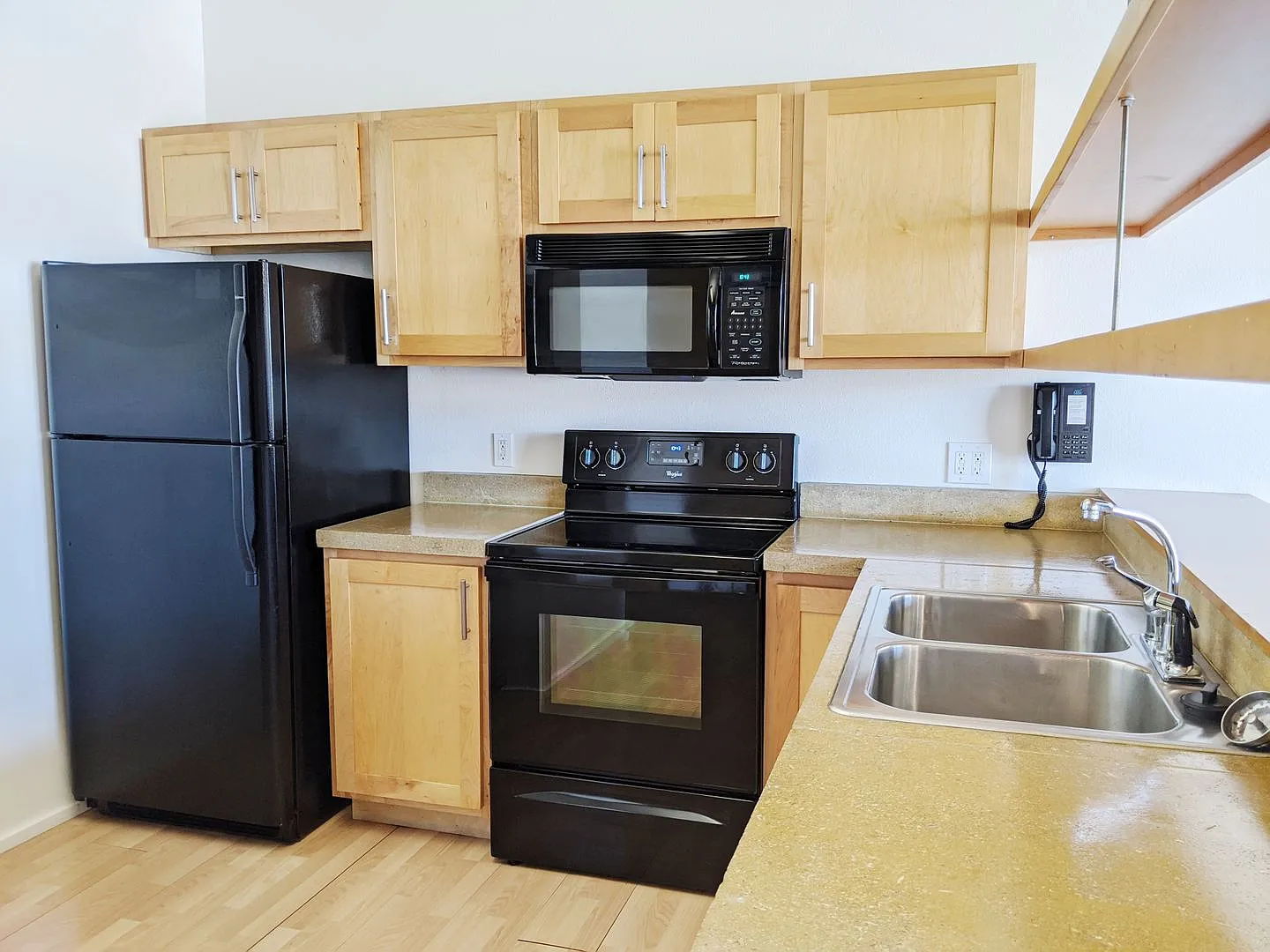 Mercury - Residential — Photo 3