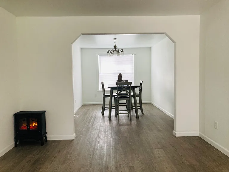 2020 Perch Ave — Photo 7