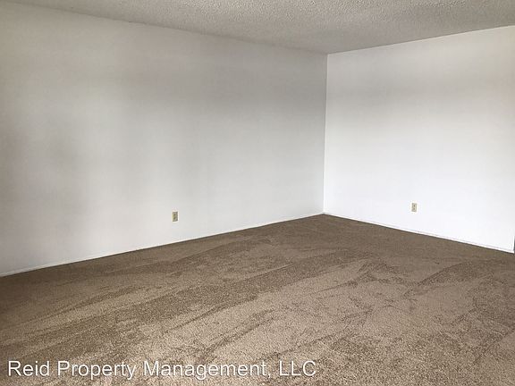 2nd image of 924 Shorewood Dr APT E49