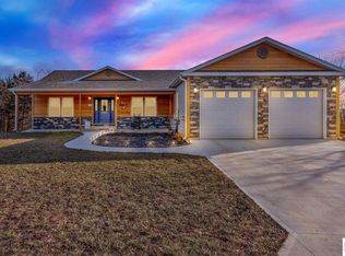 28286 Doc Rhodes Dr, Warsaw, MO 65355