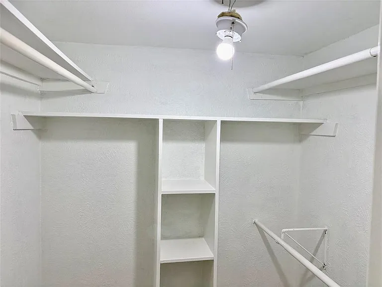 3902 San Mateo Dr — Photo 13
