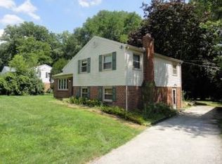 1 Woodcrest Ln, Malvern, PA 19355