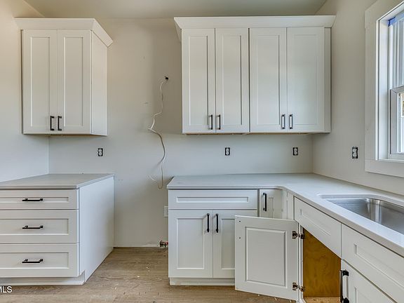 5th image of 2058 Brickyard Park Dr