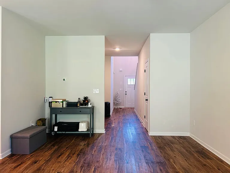 57 Pacific Ave — Photo 8