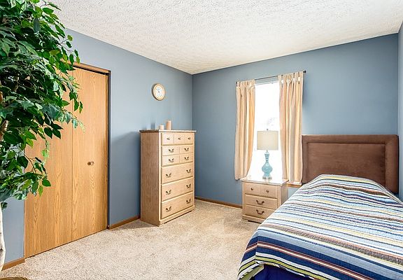 3rd image of 2432 Quarry Stone Dr