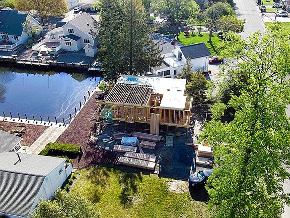 4th image of 628 Nautilus Blvd