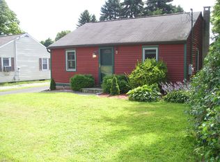 4 Deerfield Ave, Danbury, CT 06810