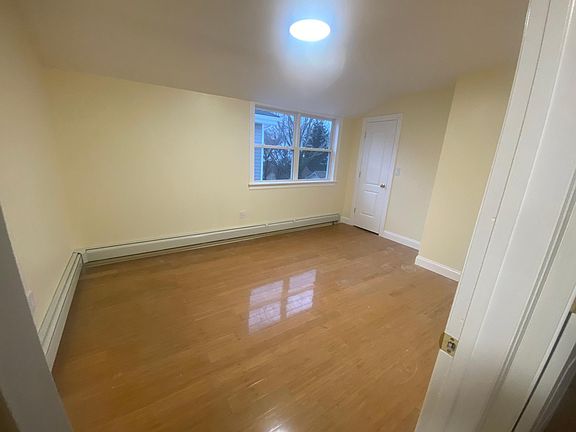 3rd image of 110-14 178th St #2