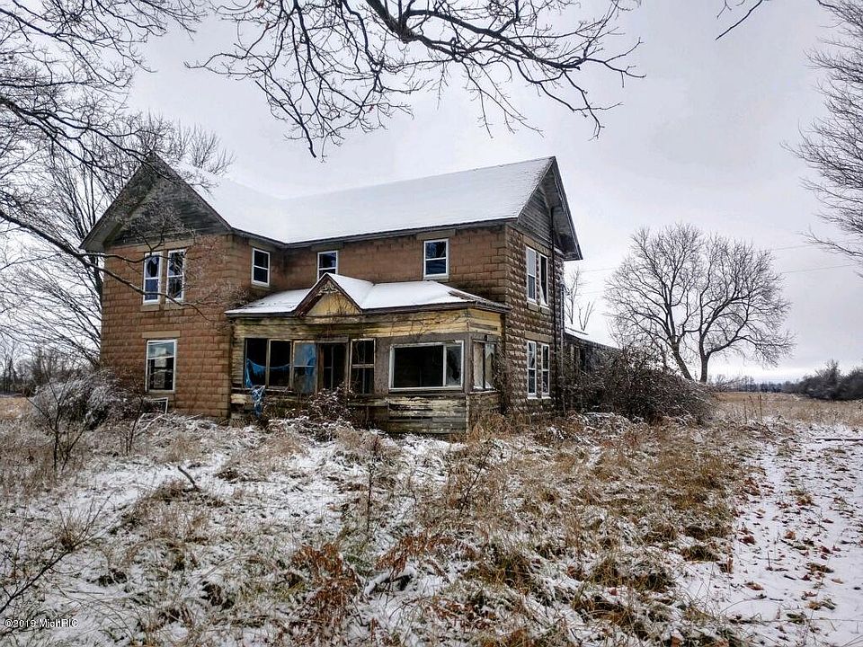 2nd image of 12900 W Maple Rapids Rd