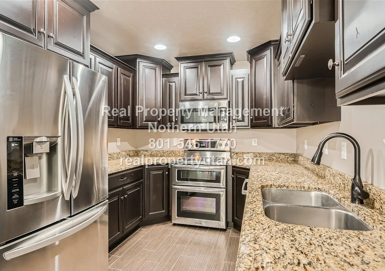 Charming 3 Bedroom Home in Layton! — Photo 3