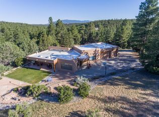 20 Valle Lindo Rd, Tijeras, NM 87059