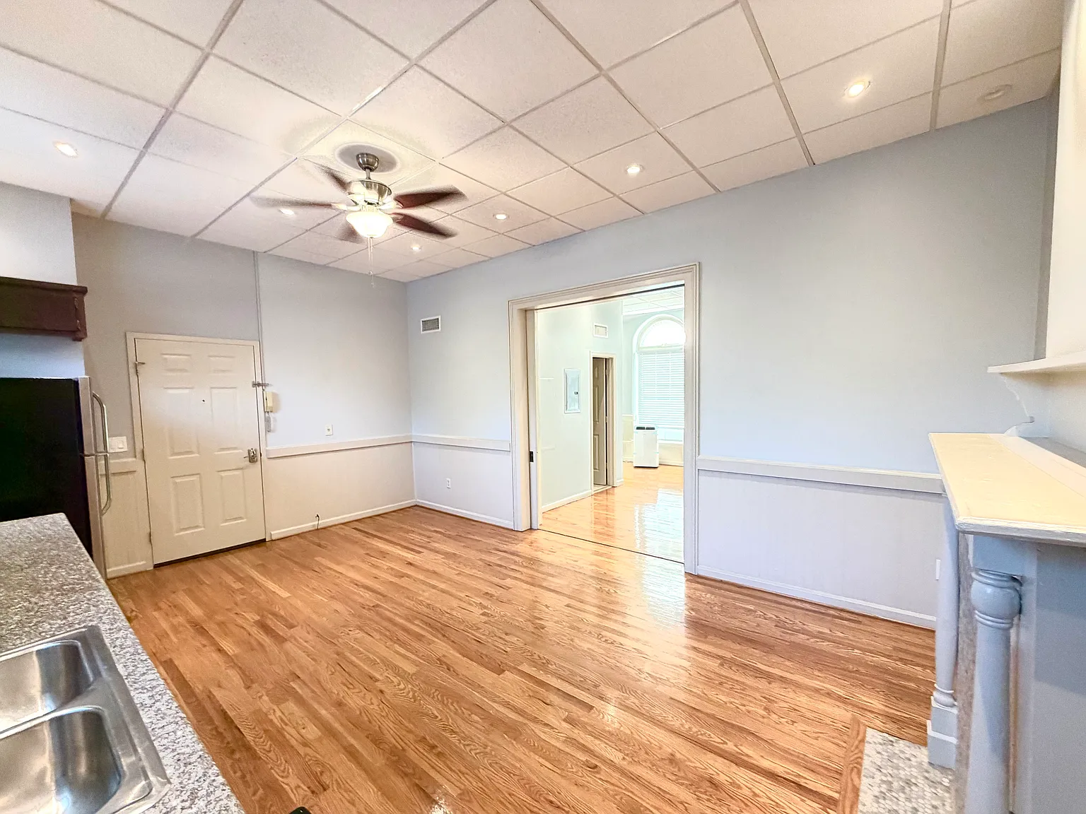 423 S Main St — Photo 4