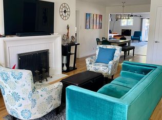 3655 Oso St, San Mateo, CA 94403