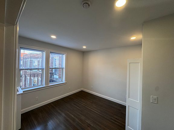 4th image of 113 Park Dr #43
