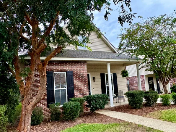 26 Bridgefield Ct, Hattiesburg, MS 39402