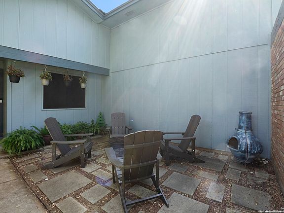 3rd image of 4826 BILL ANDERS DR