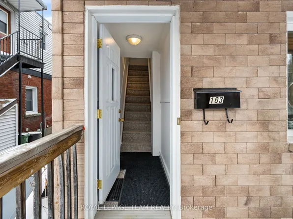 163 Genest St, Ottawa, ON K1L 7Y8