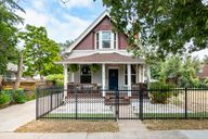 photo property thumbnail