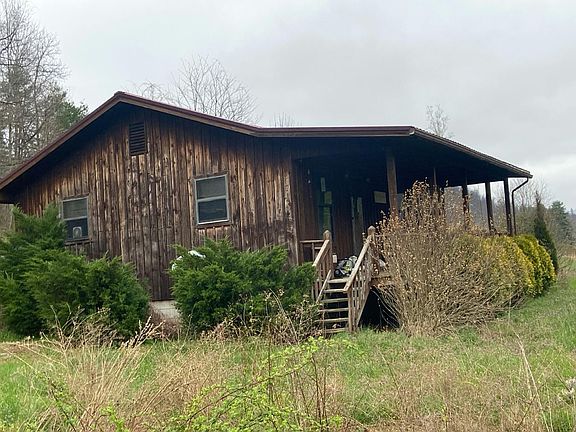 3rd image of 575 Strange Rd