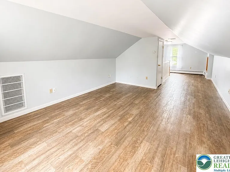 1516 N 27th St S — Photo 23