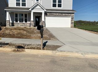 3560 Parkview, Columbus, IN 47201
