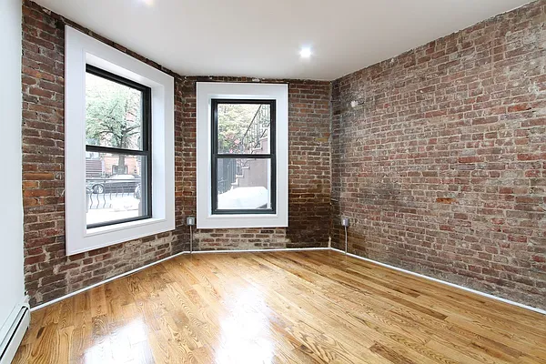 Rented by Compass | media 13