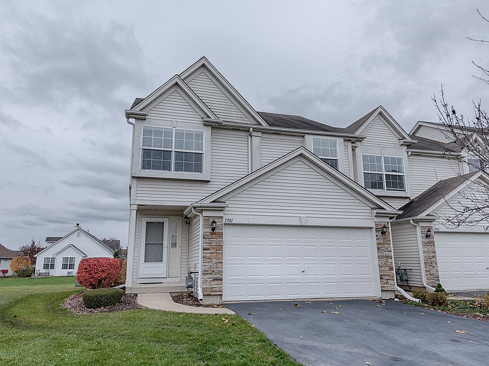 1st image of 1701 Fieldstone Dr S #1