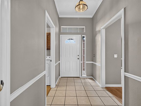 5th image of 11912 S Gum Ave