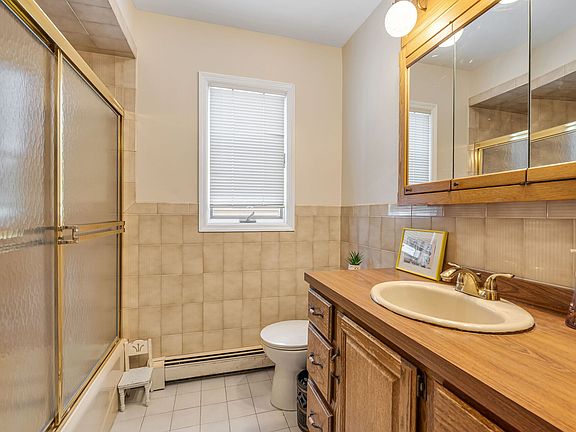 3rd image of 306 Desoto Pl Floor 1