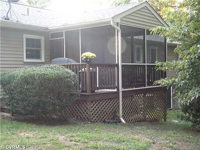 1st image of 6000 Pontefract Dr