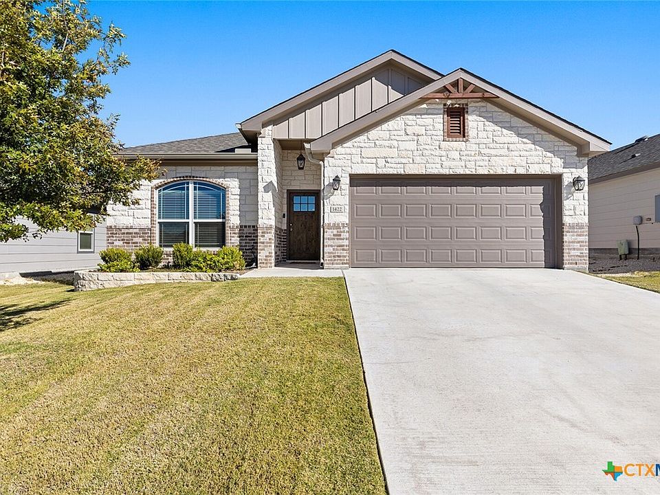 1st image of 1422 Fiddle Wood Way