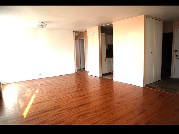 2nd image of 4300 W Ford City Dr APT 210