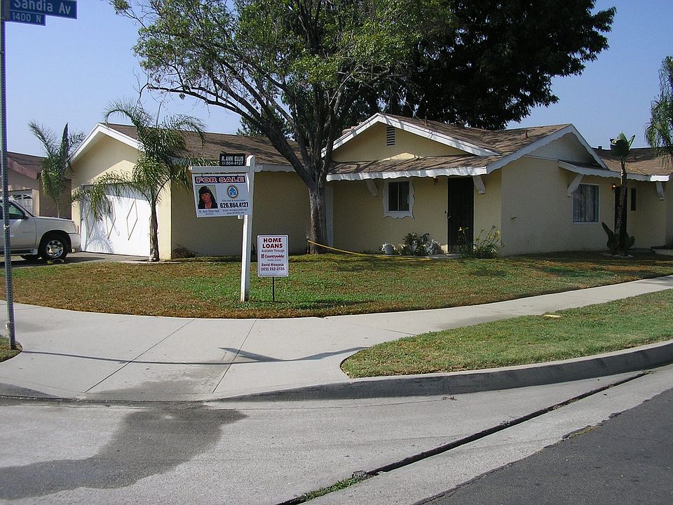 Spacious Corner Lot