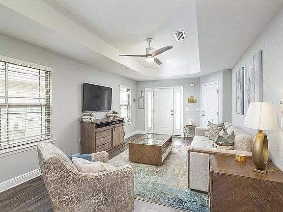 3rd image of 448 Evening Falls Dr