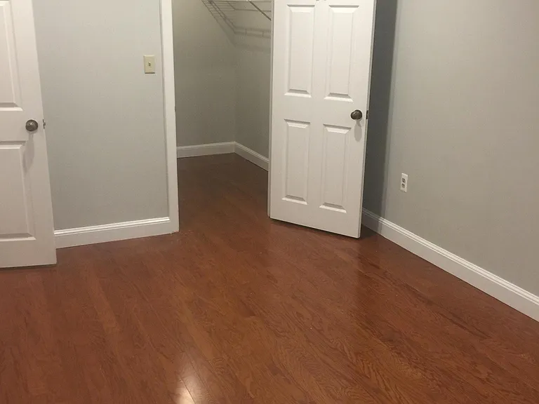 16-18 Harcourt St #1F — Photo 11
