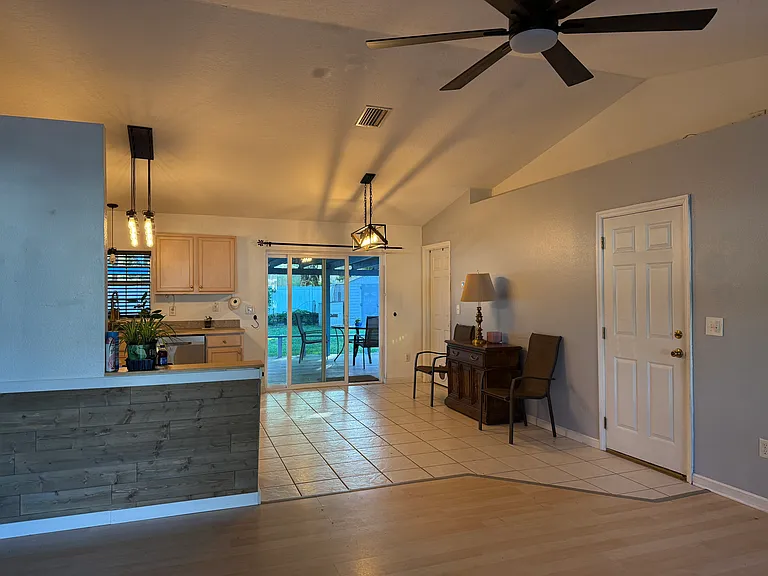 18 September Pl — Photo 18