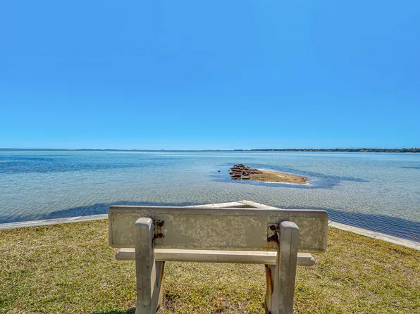 101 Old Ferry Rd Unit 20B, Shalimar, FL 32579