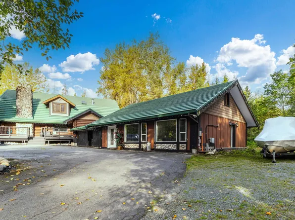 26651 Cunningham Ave, Maple Ridge, BC V2W 1M8