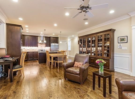 5th image of 3822 N Damen Ave #1
