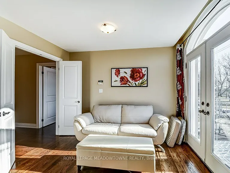 591 Lakeside Ave — Photo 18
