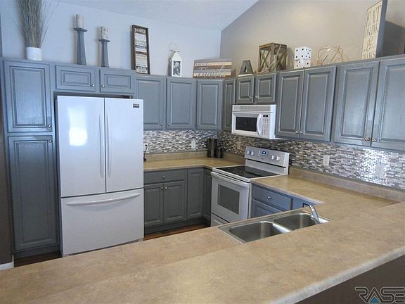 4th image of 3503 W Hughes Pl